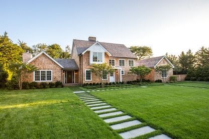 Backyard, Exterior, Facade, Brick Facade, Brick Traditional