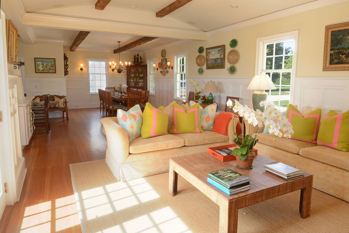 Chandelier, Dining room, Interior, Living room, Recessed Lighting, Wooden Beams, Wood Texture Flooring