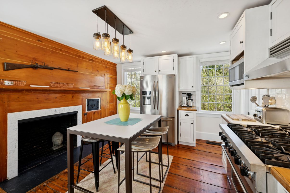 Fireplace, Interior, Kitchen, Pendant Lights, Recessed Lighting, Stainless Steel Appliances, Wood Texture Flooring