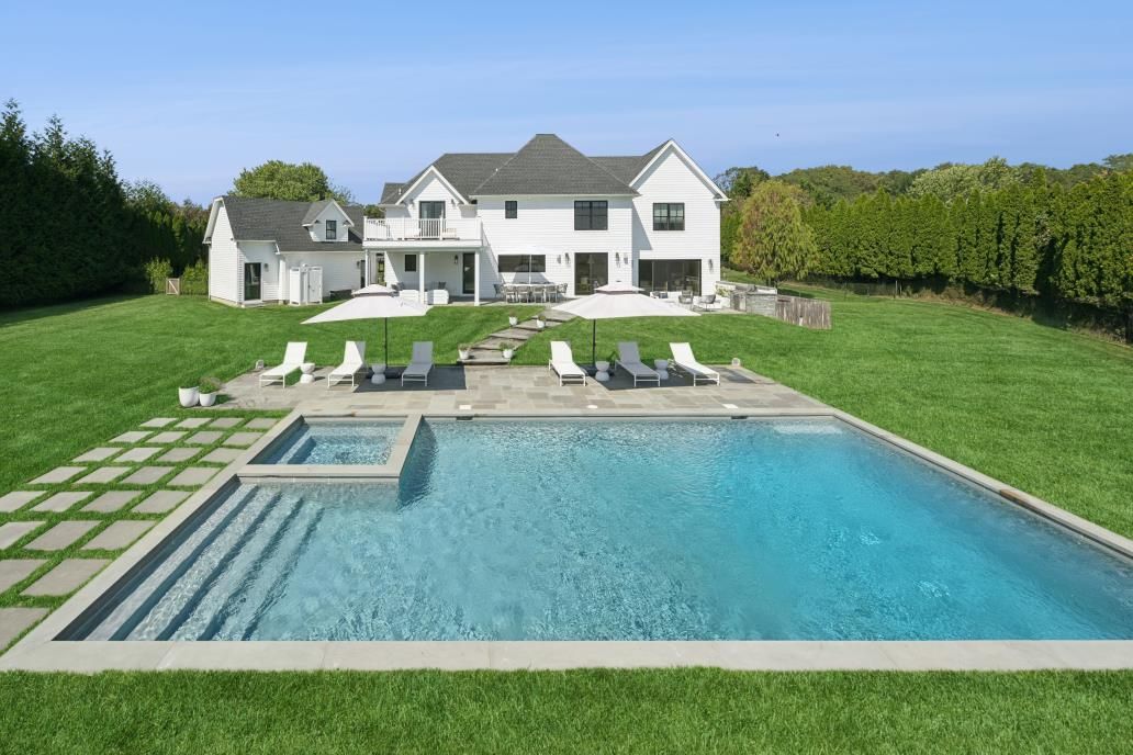 Backyard, Exterior, Pool