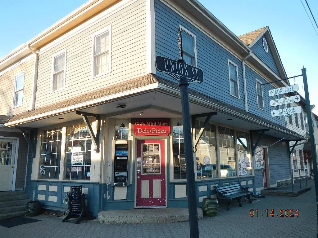 Exterior, Facade, None