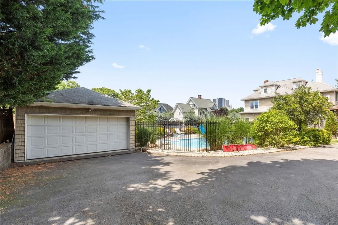 Detached Garage, Exterior, Pool