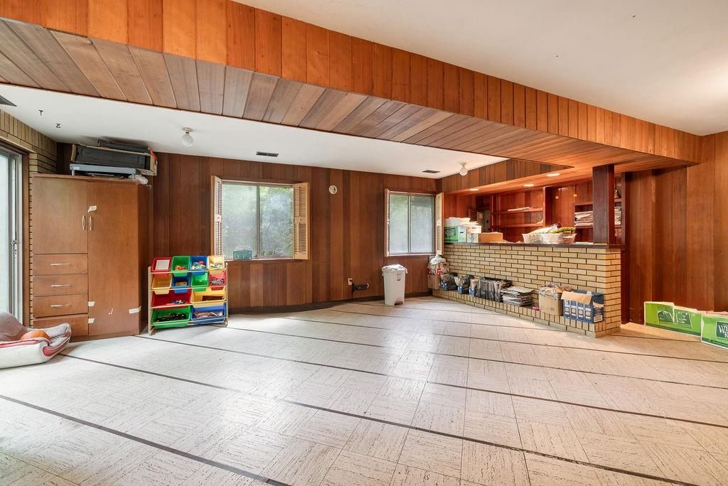 Interior, Wooden Walls