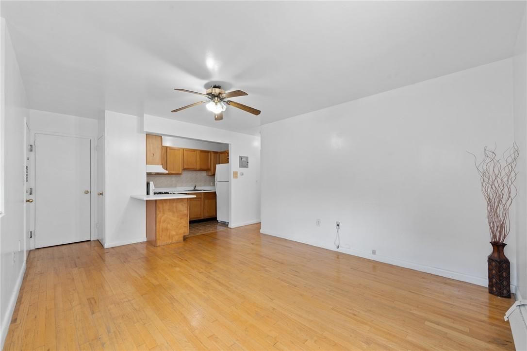 Empty room, Interior, Kitchen, Wood Texture Flooring