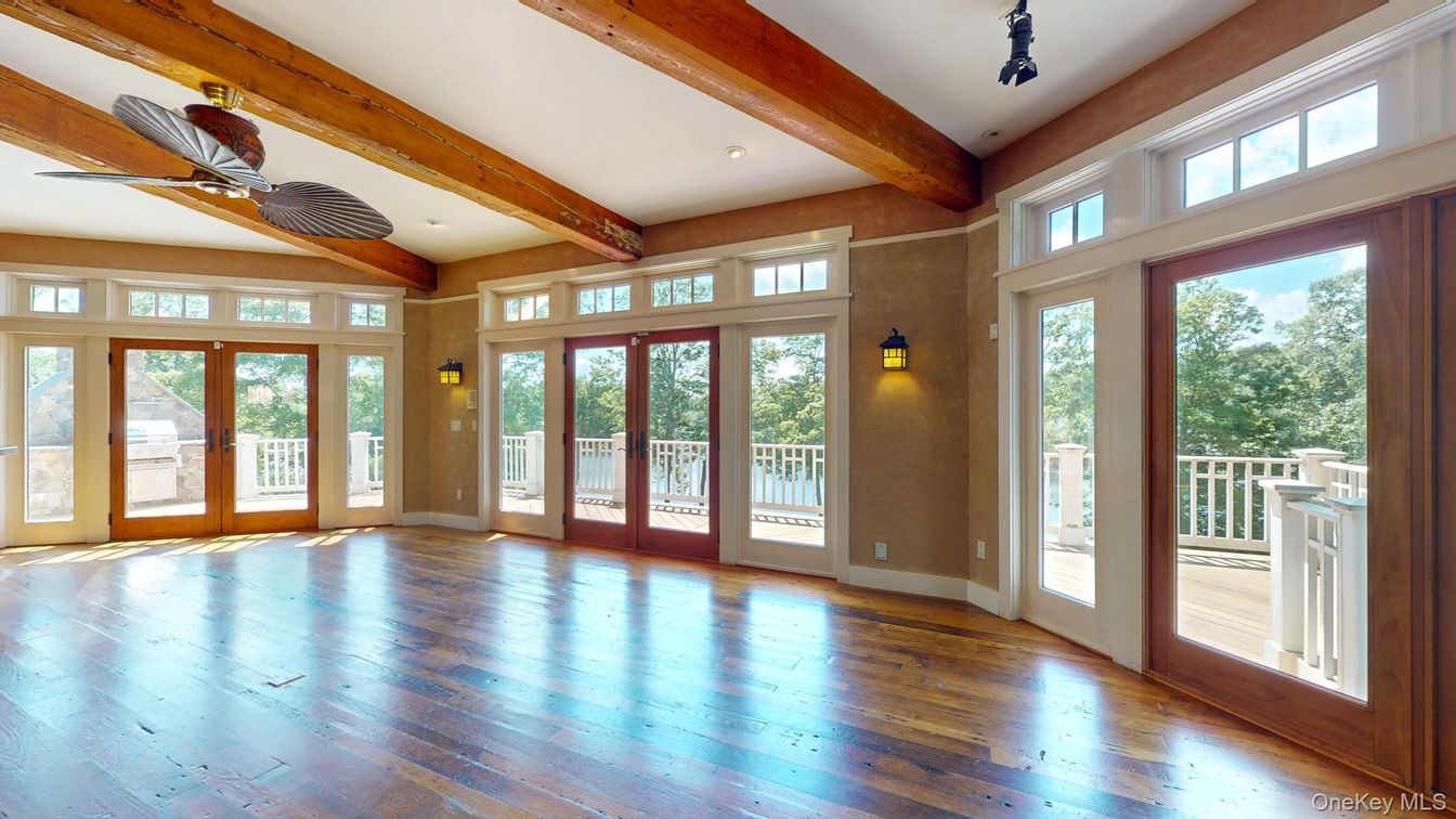 Empty room, Interior, Recessed Lighting, Wooden Beams, Wood Texture Flooring
