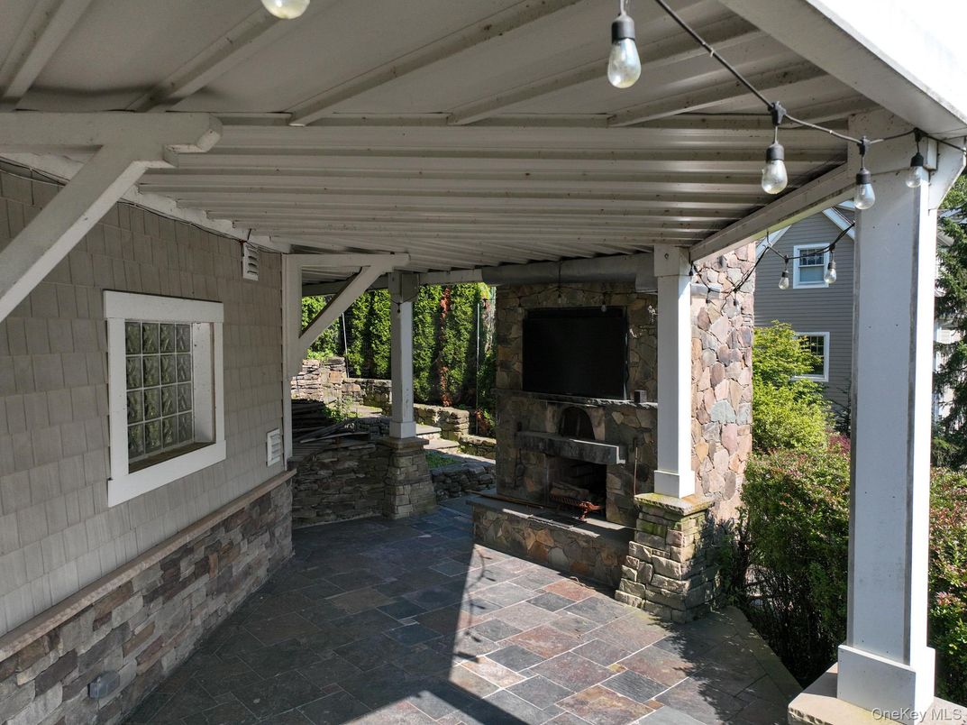 Exterior, Fireplace
