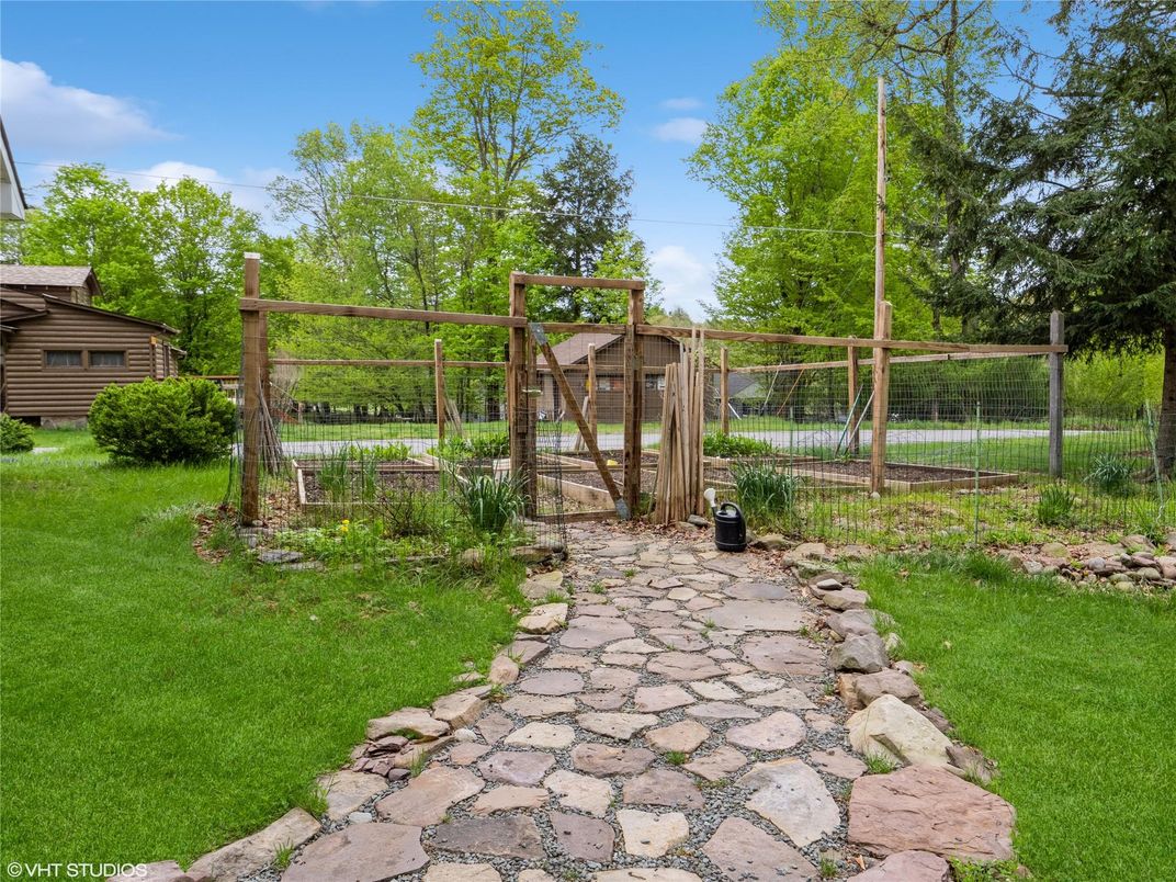 Backyard, Exterior, Playground