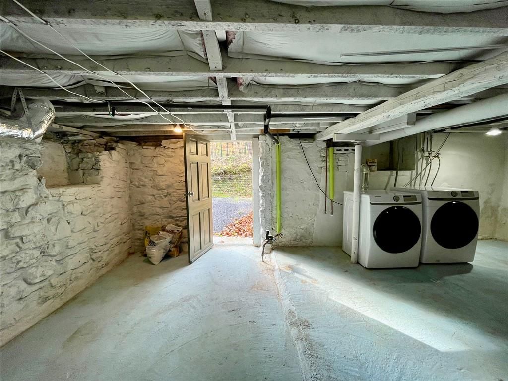 Interior, Stone Walls, Washer