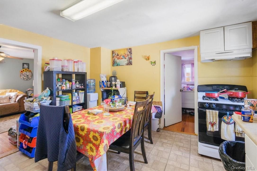 Dining room, Interior