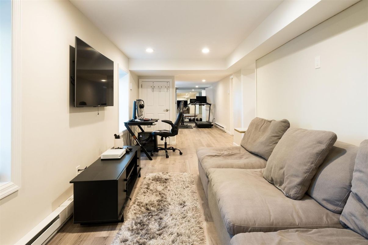 Fitness Equipment, Home Office, Interior, Recessed Lighting, Wood Texture Flooring