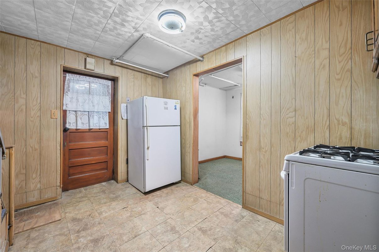 Interior, Kitchen, Washer, Wooden Walls