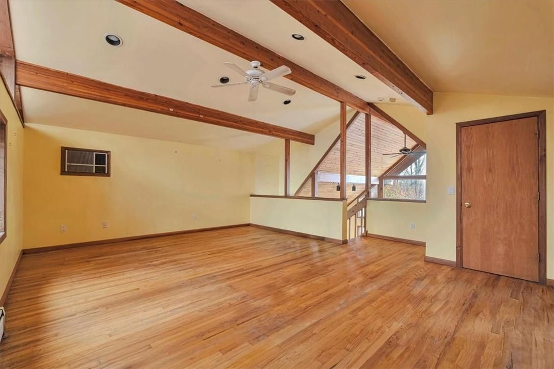 Empty room, Interior, Recessed Lighting, Wooden Beams, Wood Texture Flooring