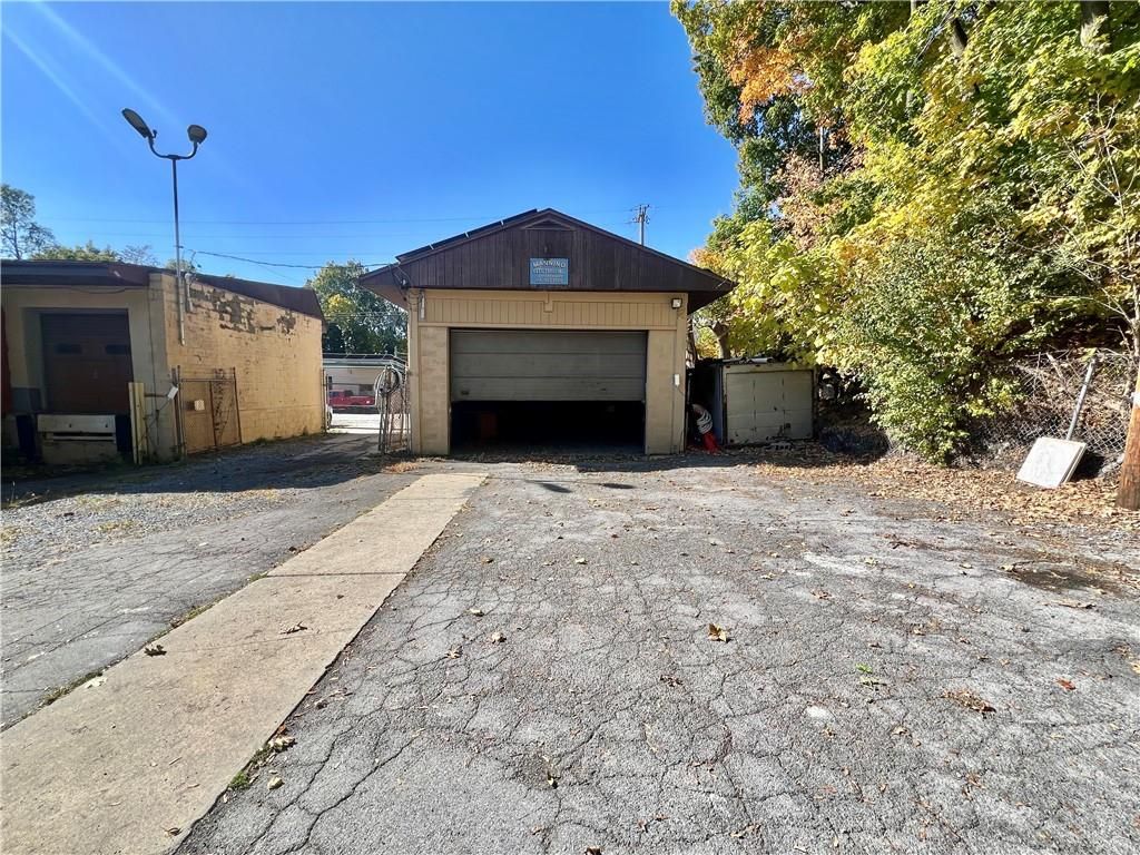 Backyard, Detached Garage, Exterior