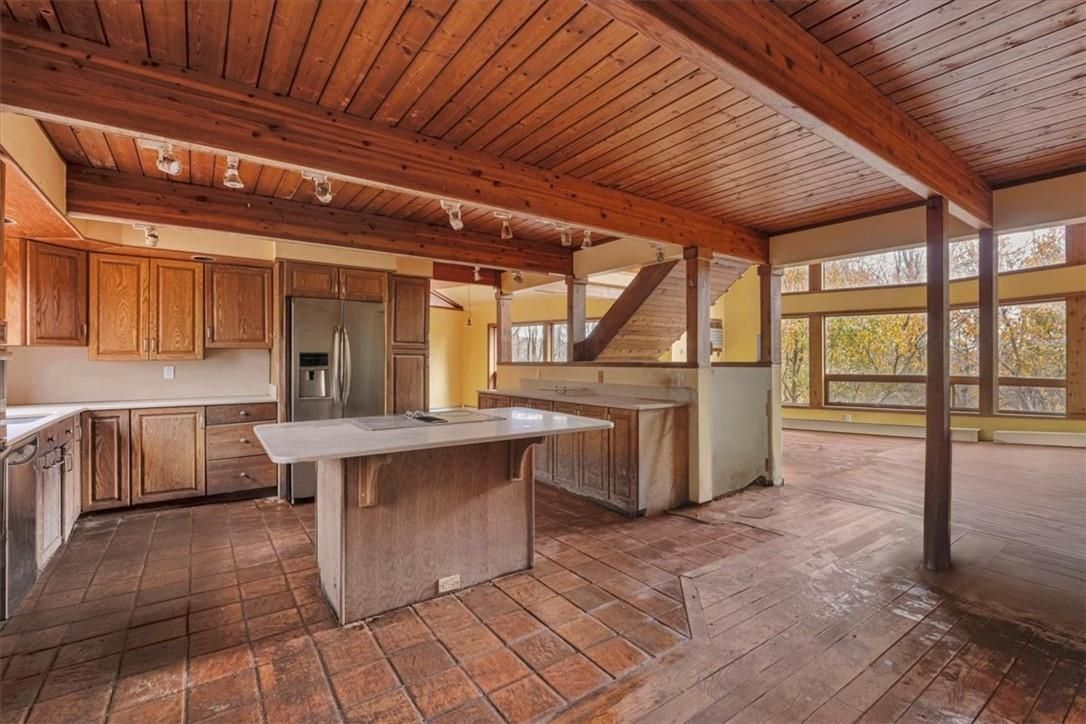 Interior, Kitchen, Stainless Steel Appliances, Wooden Beams, Wooden Ceilings