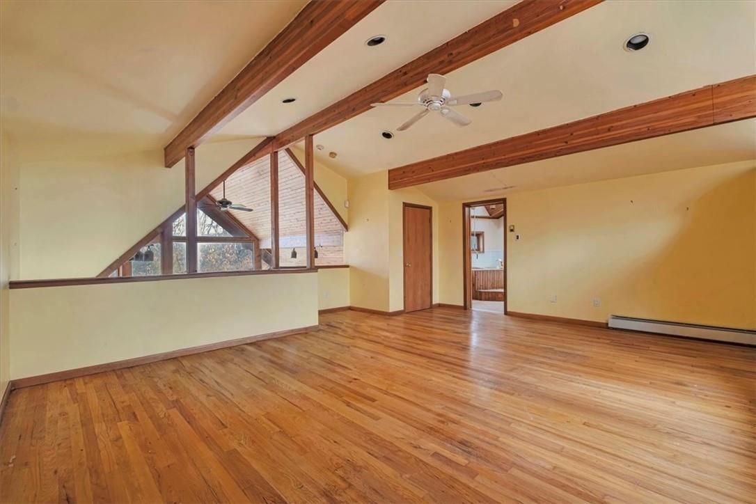 Empty room, Interior, Recessed Lighting, Wooden Beams, Wood Texture Flooring