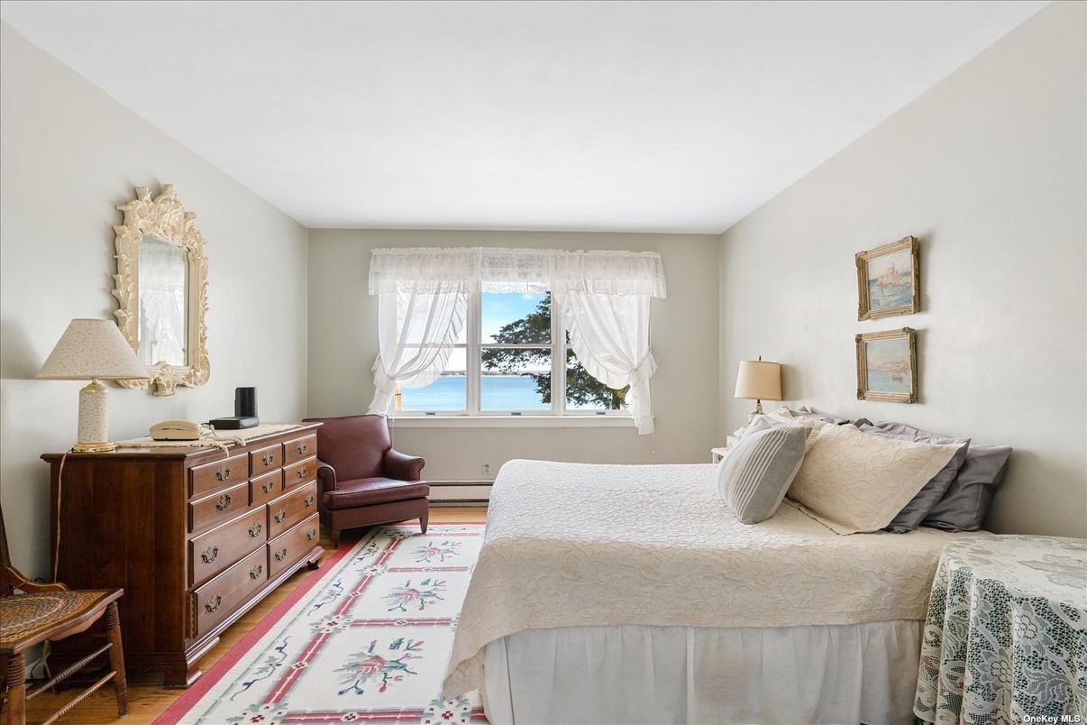 Bedroom, Interior, Water, Wood Texture Flooring