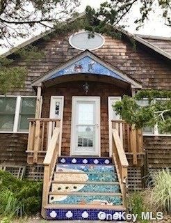 Exterior, Facade, None