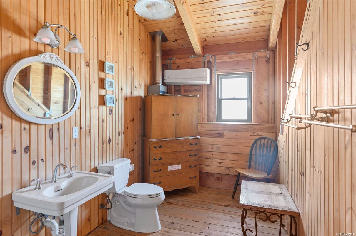 Bathroom, Interior, Wooden Beams, Wooden Ceilings, Wood Texture Flooring, Wooden Walls