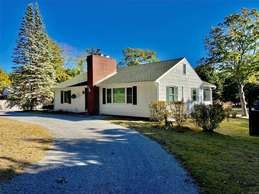 Backyard, Exterior, Facade, Farmhouse