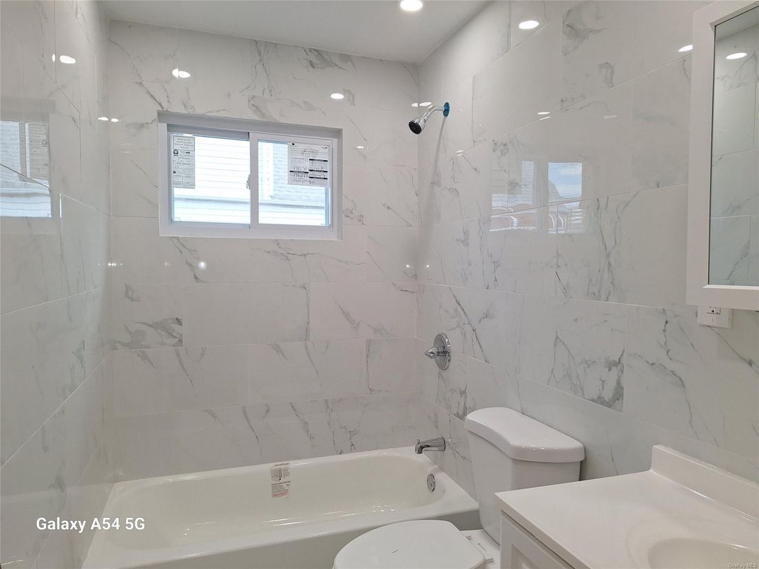 Bathroom, Interior, Marble Walls, Recessed Lighting