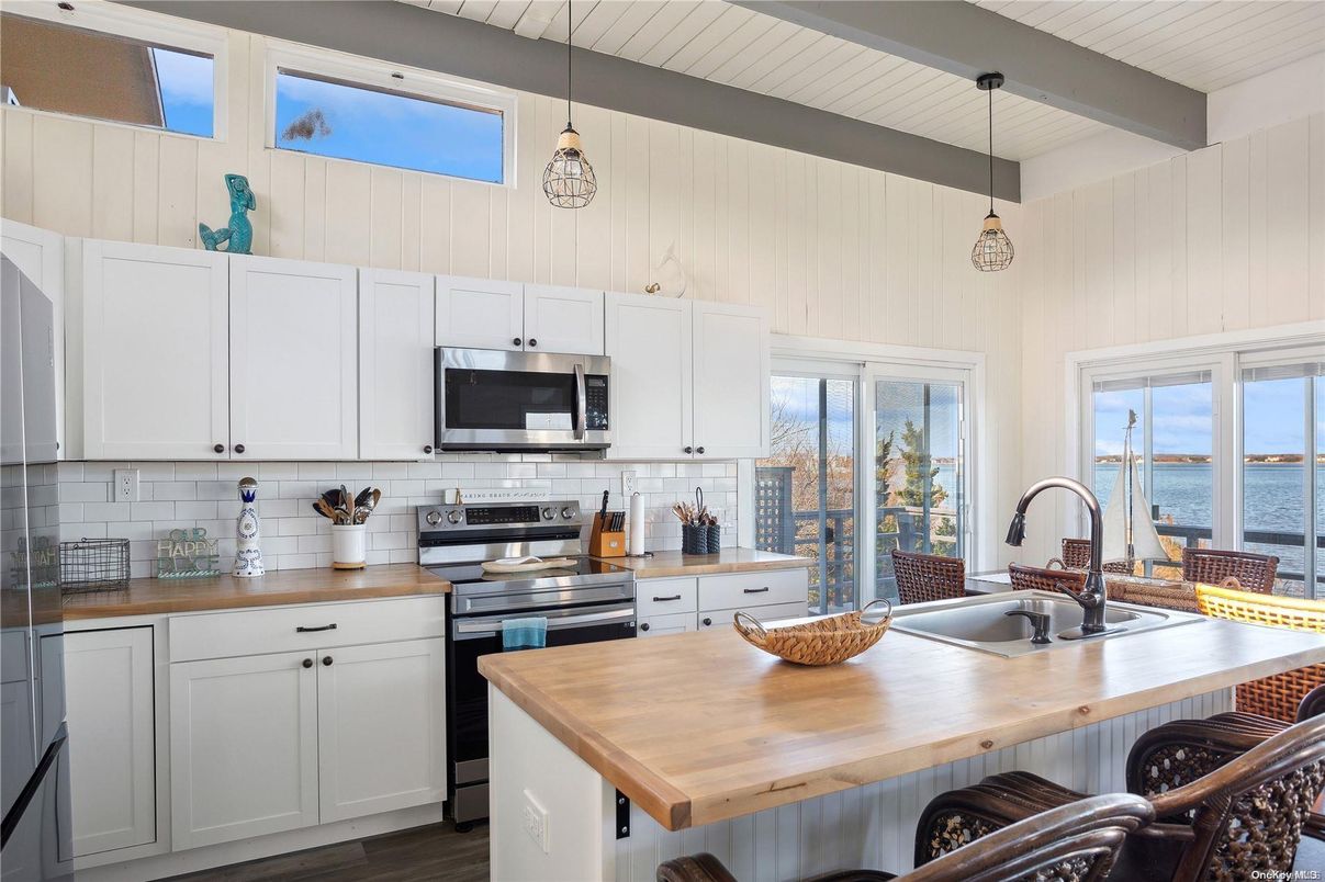 Interior, Kitchen, Pendant Lights, Stainless Steel Appliances, Water, Wood Texture Flooring
