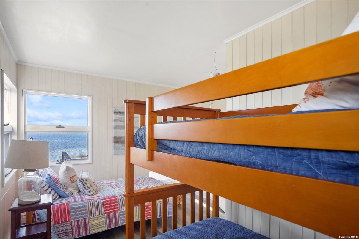 Bedroom, Interior, Water