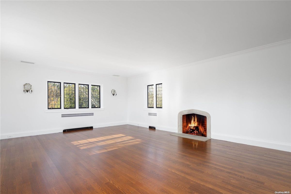 Empty room, Fireplace, Interior, Wood Texture Flooring