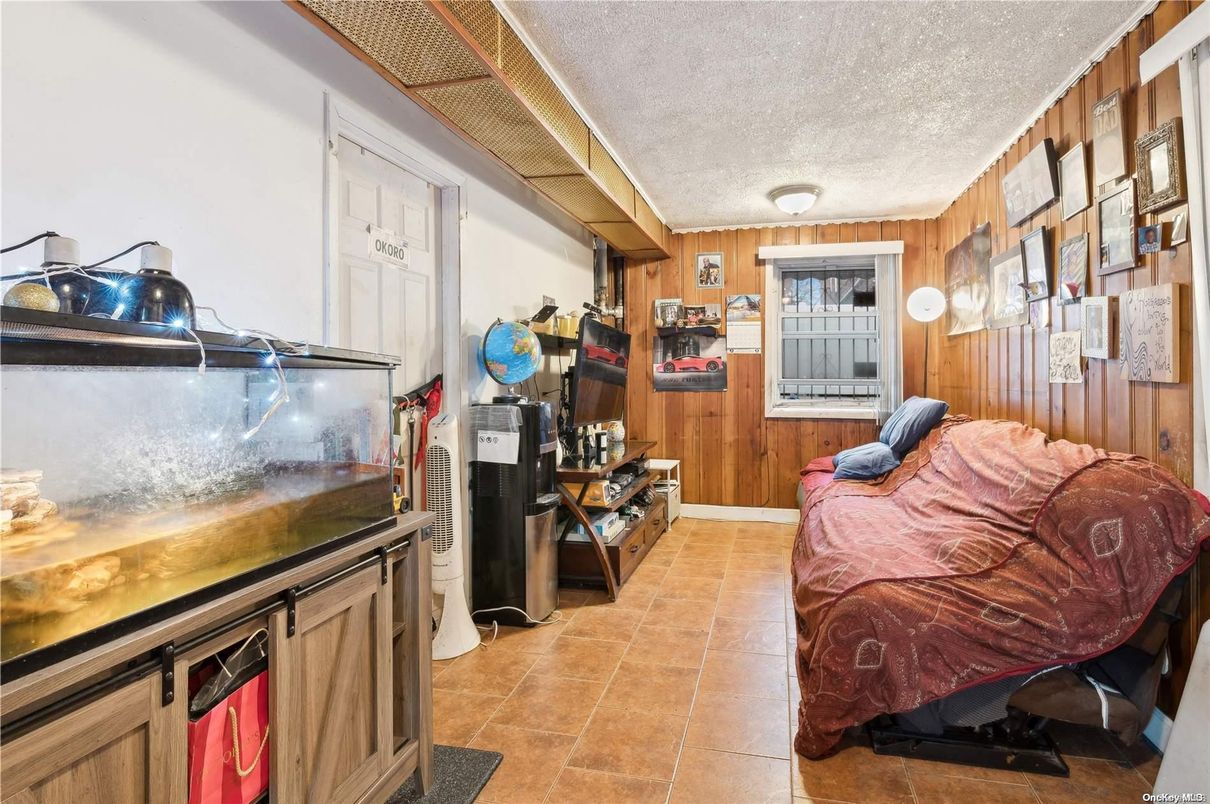 Interior, Wooden Walls