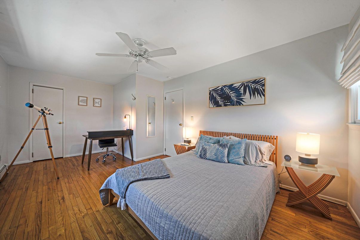 Bedroom, Home Office, Interior, Wood Texture Flooring