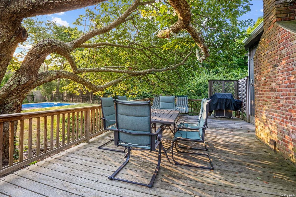Exterior, Wood Texture Flooring