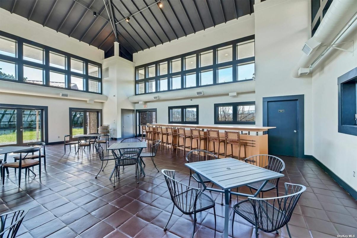 Dining room, Interior