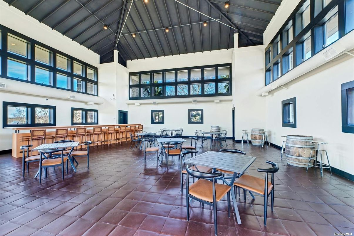 Dining room, Interior
