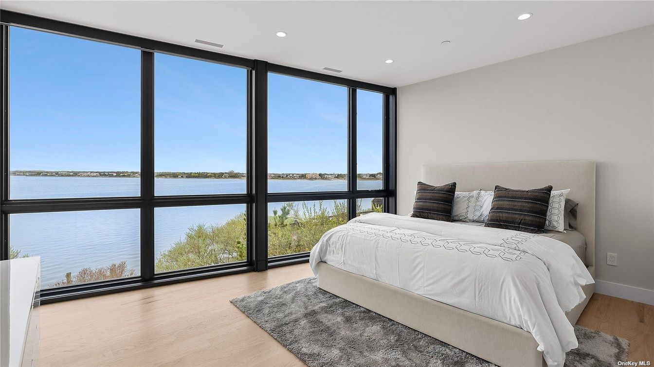 Bedroom, Interior, Recessed Lighting, Water, Wood Texture Flooring