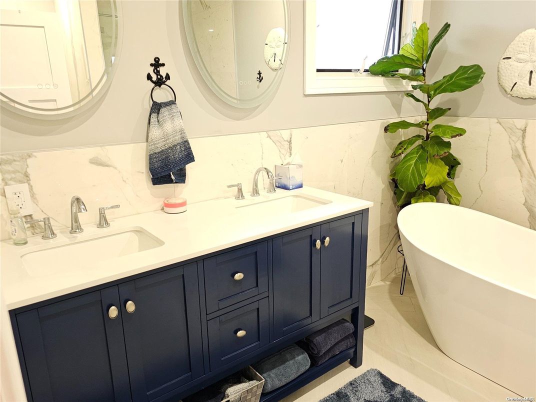 Bathroom, Dual Sink Vanities, Free Standing Baths, Interior