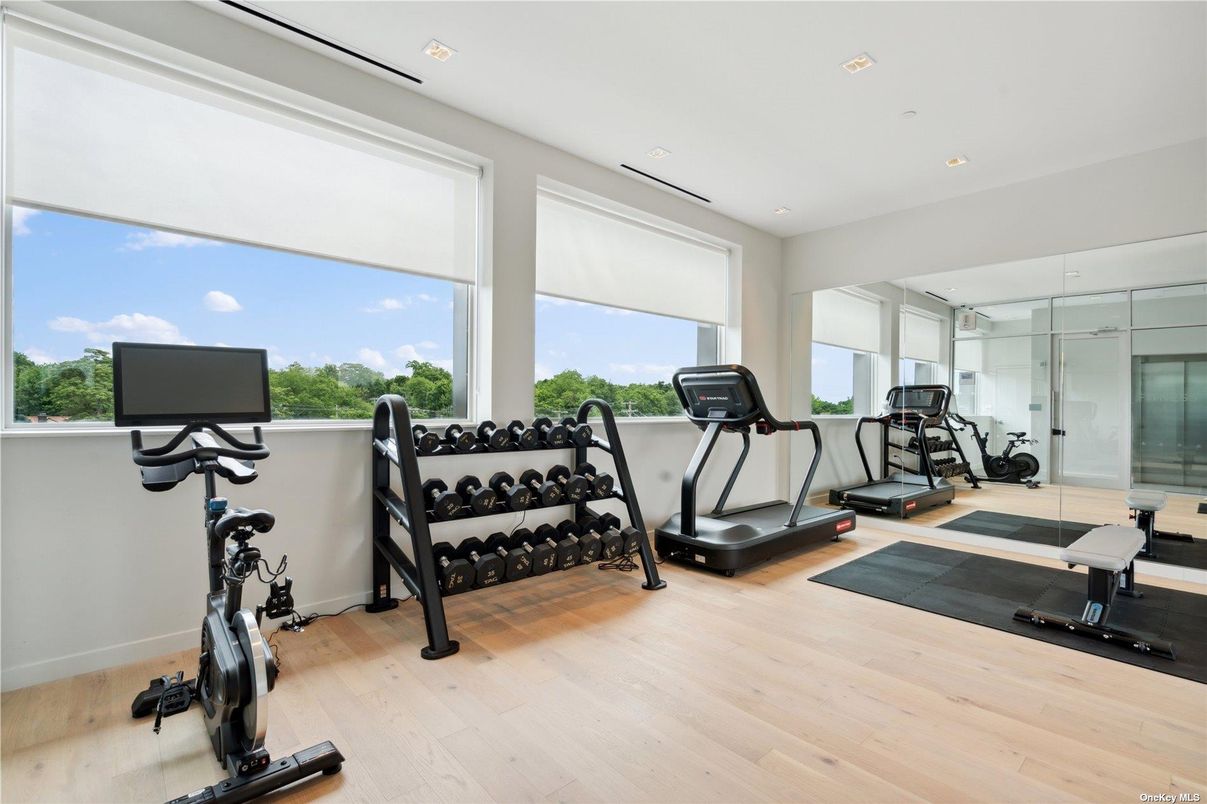 Fitness Equipment, Interior, Recessed Lighting, Wood Texture Flooring