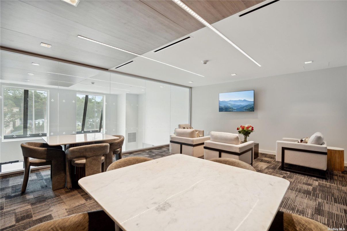 Dining room, Interior, Recessed Lighting