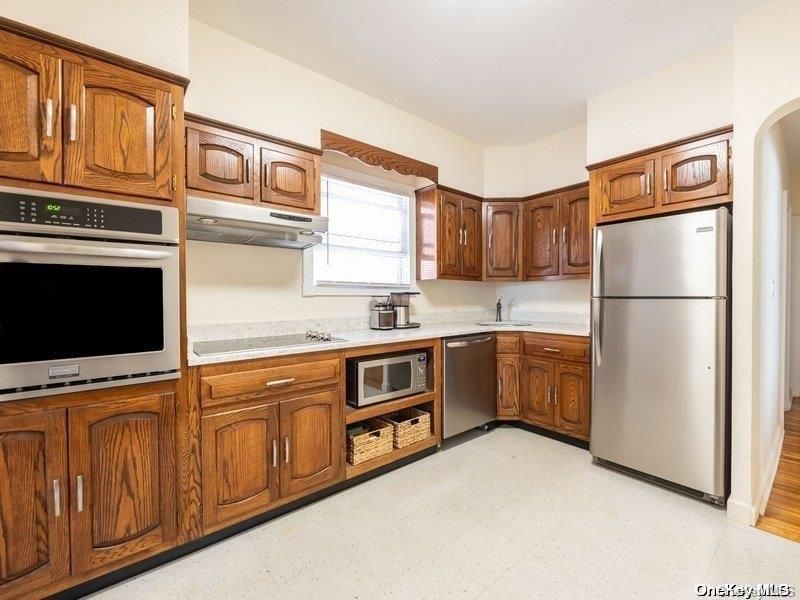 Interior, Kitchen, Stainless Steel Appliances