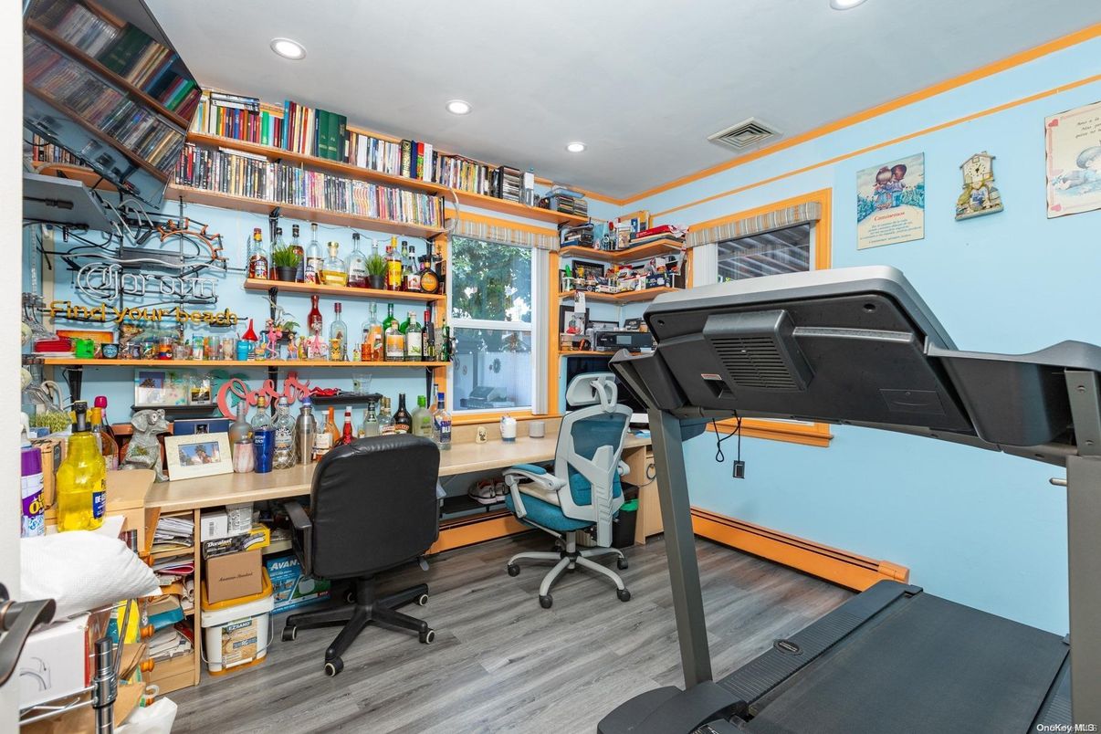 Home Office, Interior, Recessed Lighting, Wood Texture Flooring