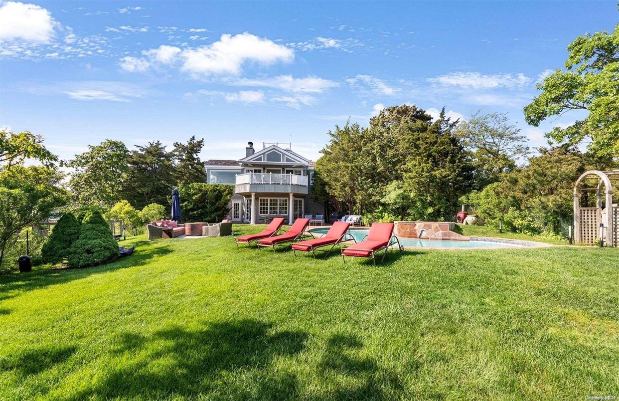 Backyard, Exterior, Pool