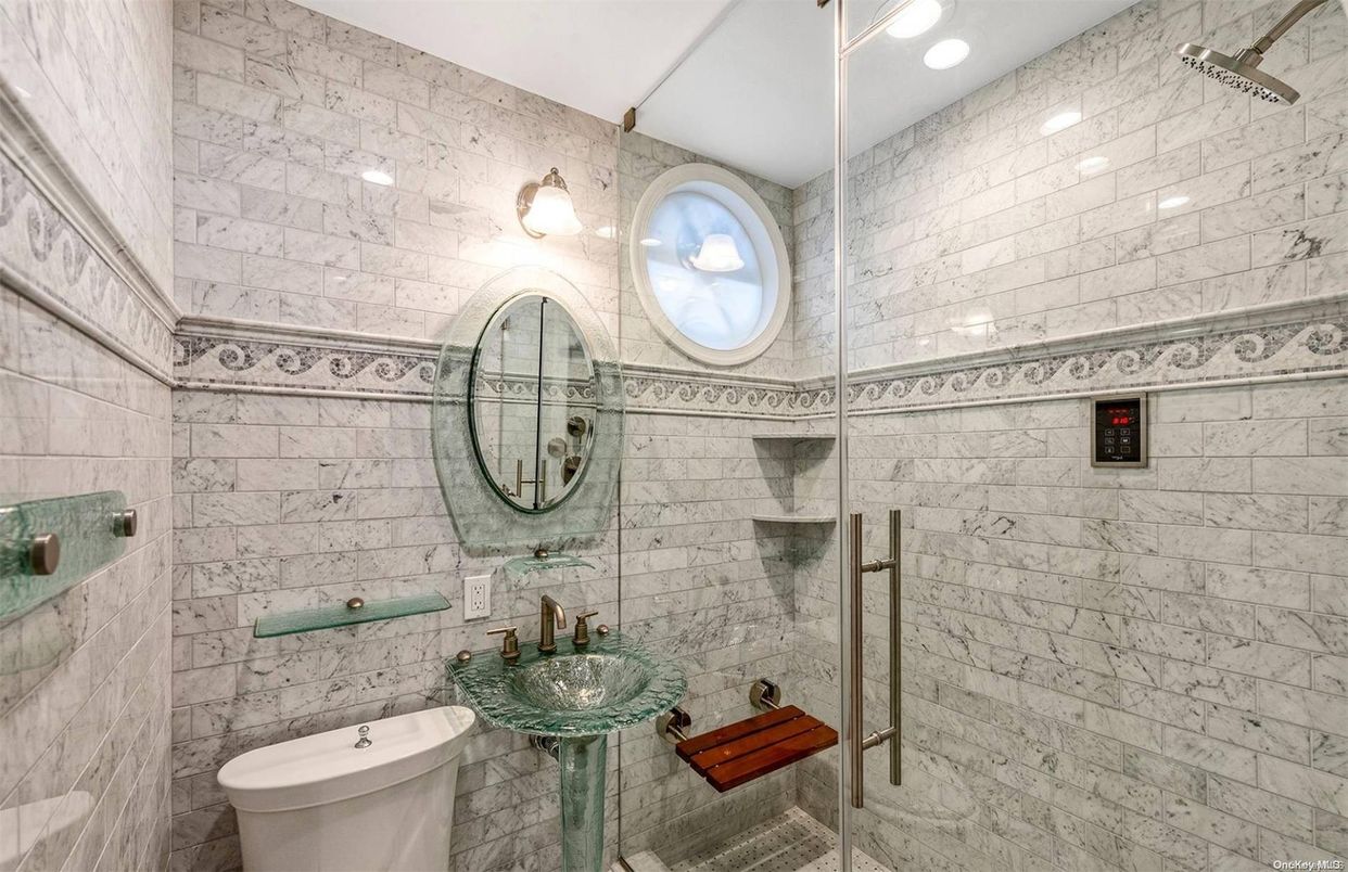 Bathroom, Interior, Marble Walls, Recessed Lighting