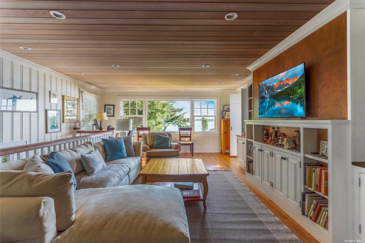 Interior, Living room, Recessed Lighting, Wooden Ceilings, Wood Texture Flooring