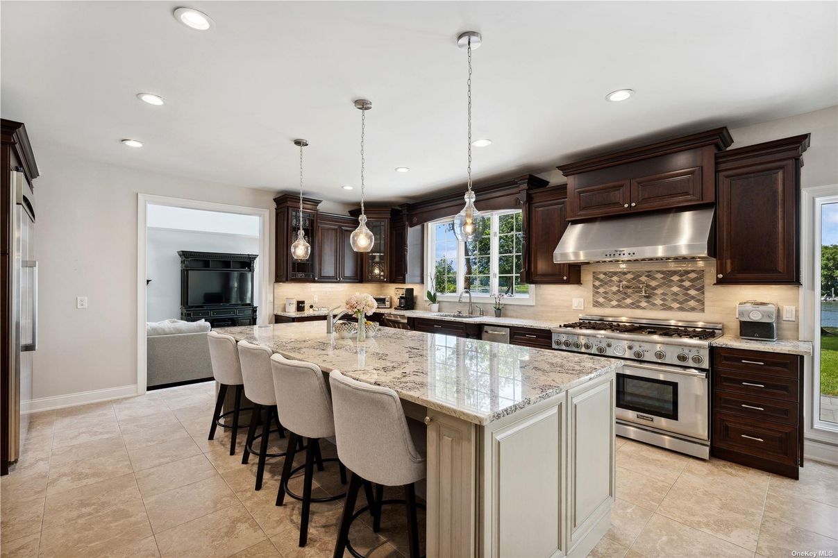 Interior, Kitchen, Pendant Lights, Recessed Lighting, Stainless Steel Appliances