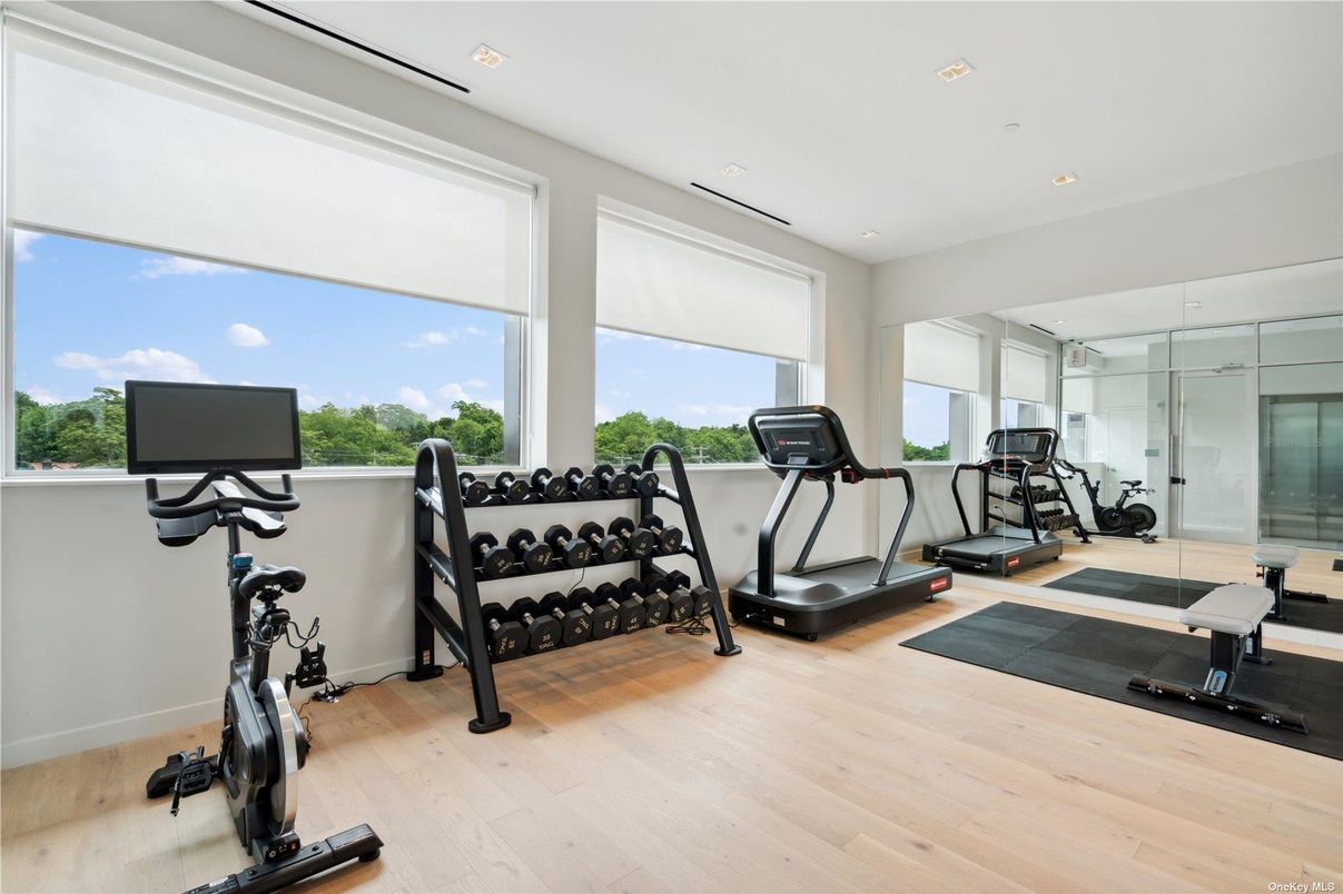 Fitness Equipment, Interior, Recessed Lighting, Wood Texture Flooring