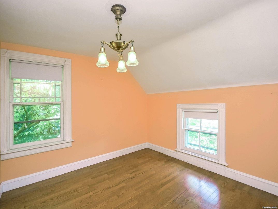 Chandelier, Empty room, Interior, Wood Texture Flooring