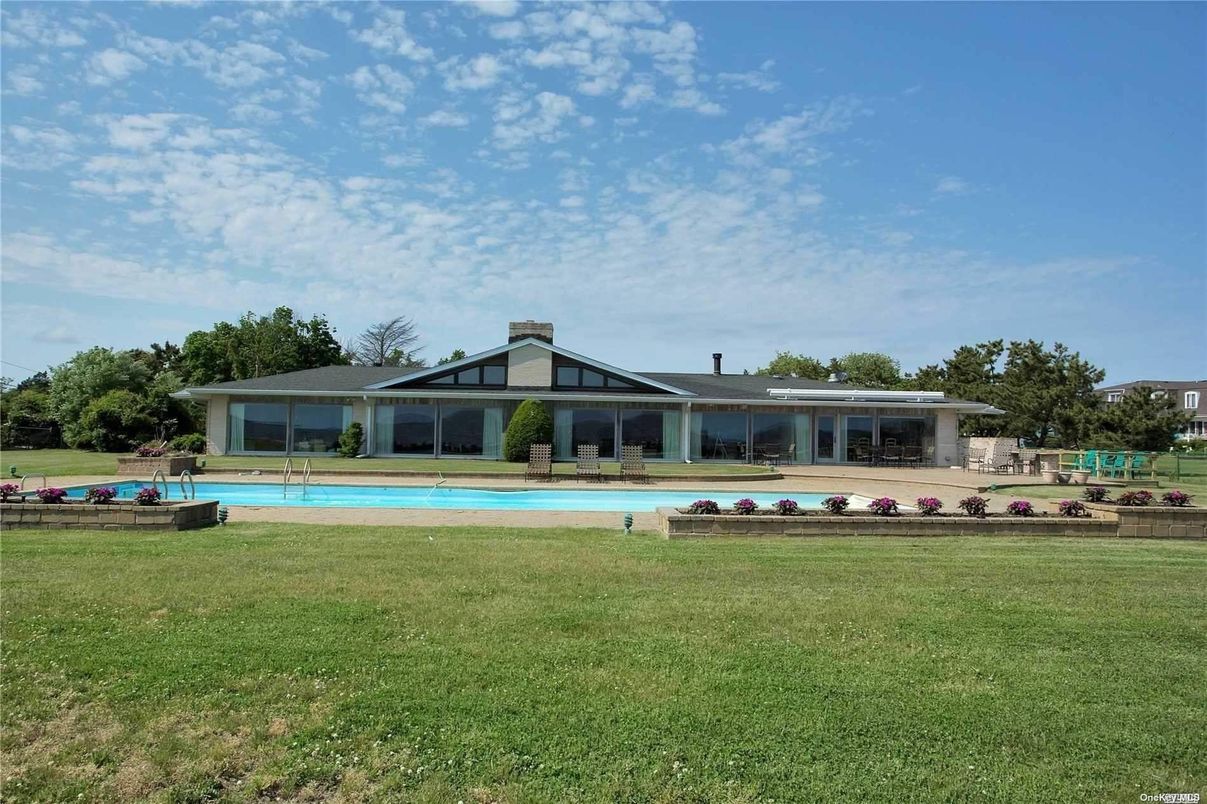 Backyard, Exterior, Pool