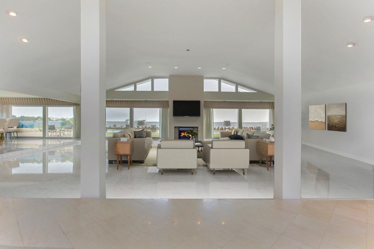 Fireplace, Interior, Living room, Recessed Lighting, Water