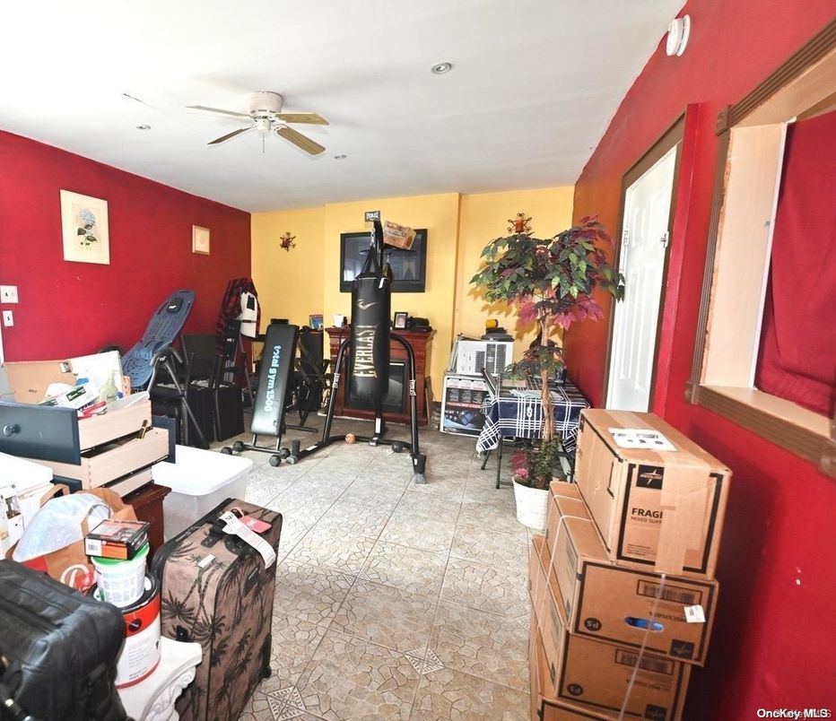 Fitness Equipment, Interior, Recessed Lighting