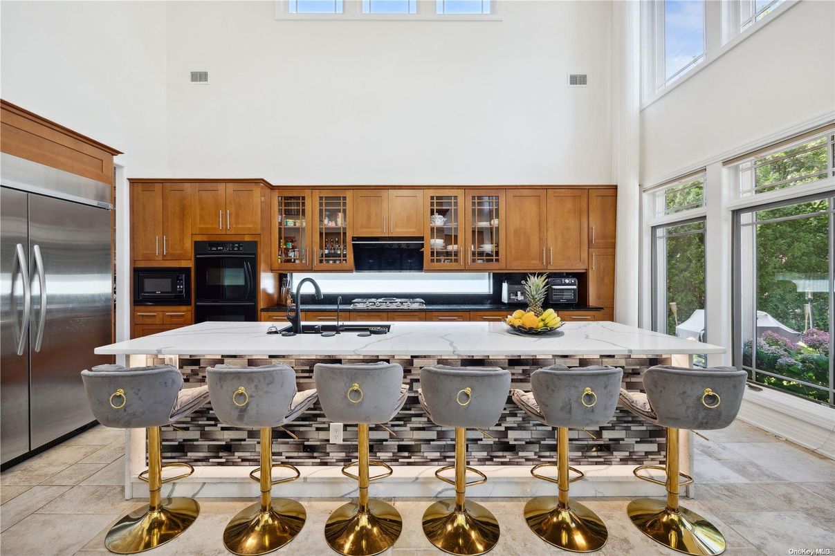 Interior, Kitchen, Stainless Steel Appliances