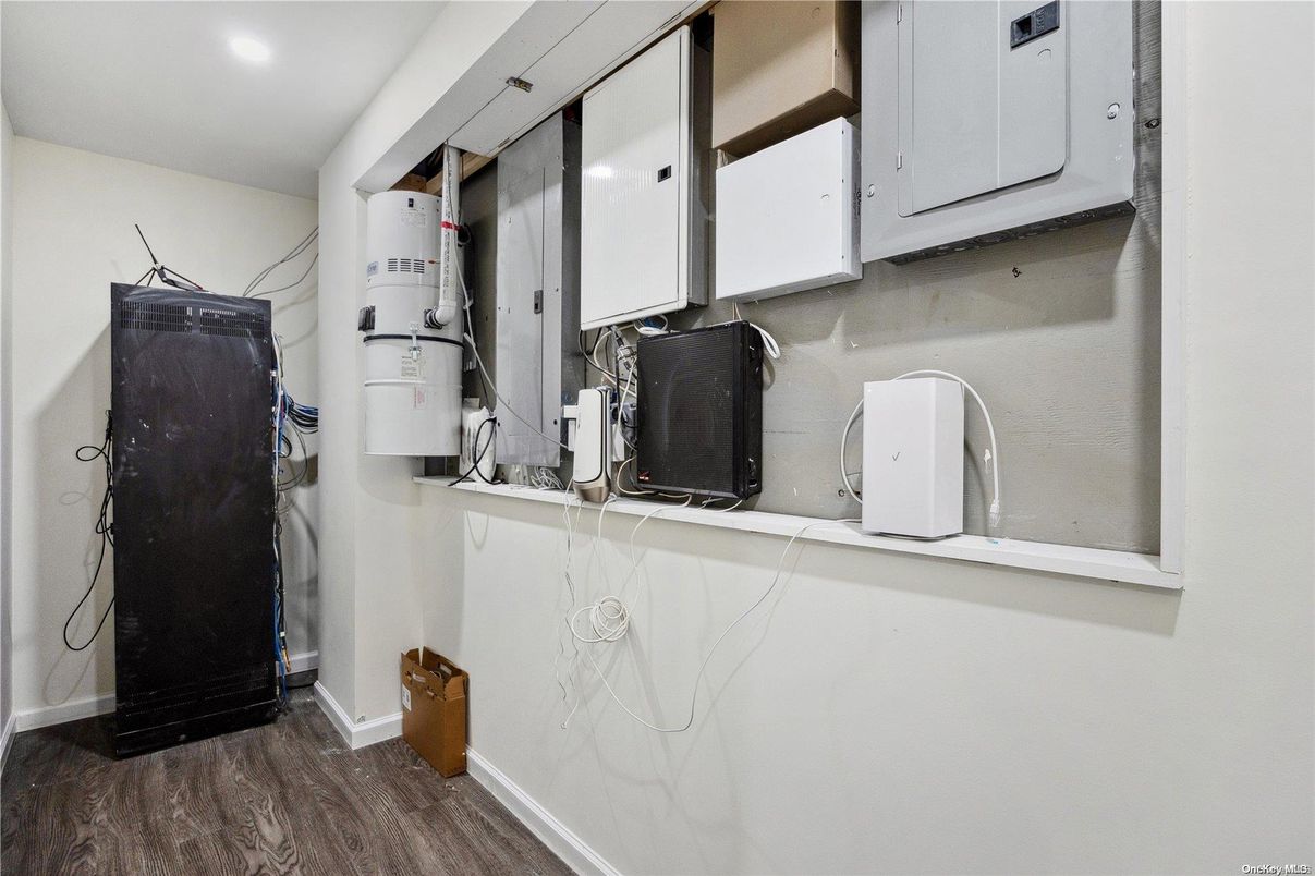 Interior, Recessed Lighting