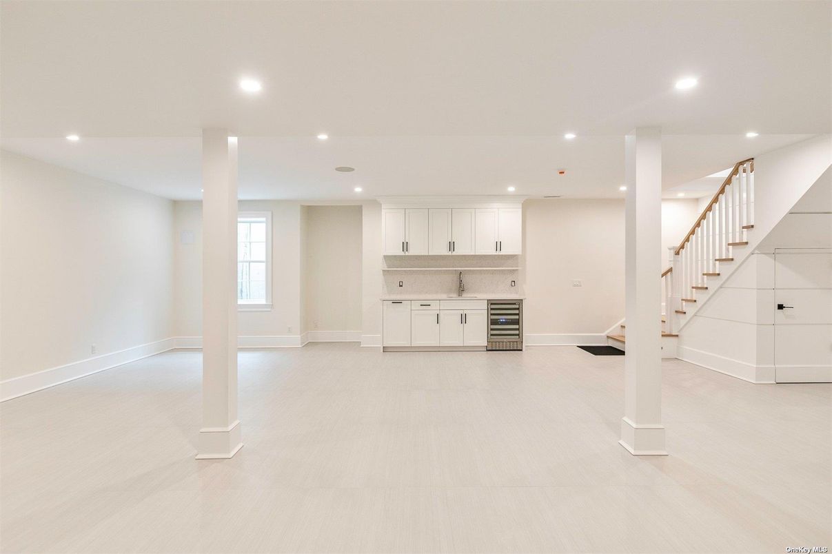 Empty room, Interior, Kitchen, Recessed Lighting
